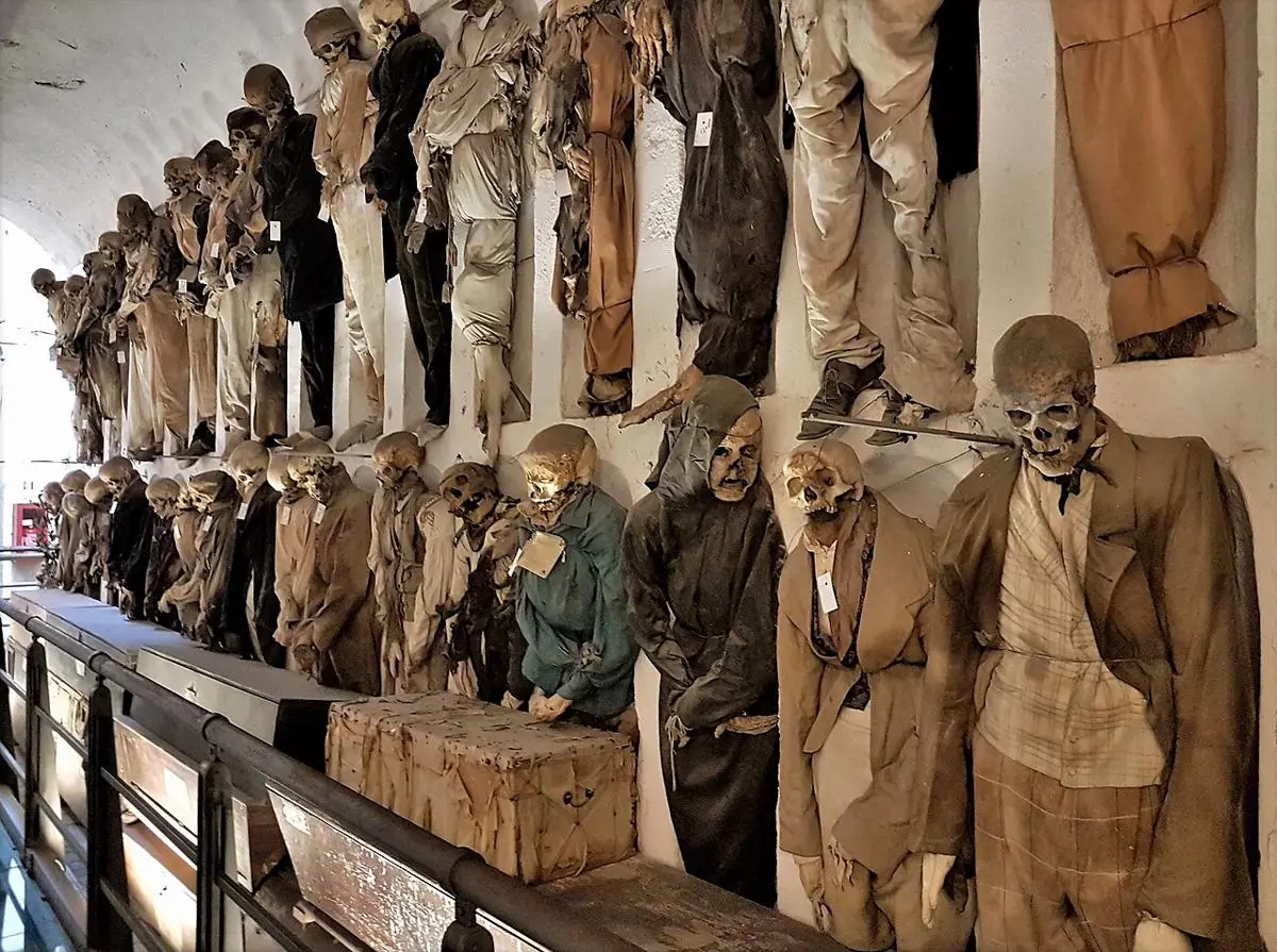 Catacombe dei Cappuccini: Fakta Pemakaman Palermo