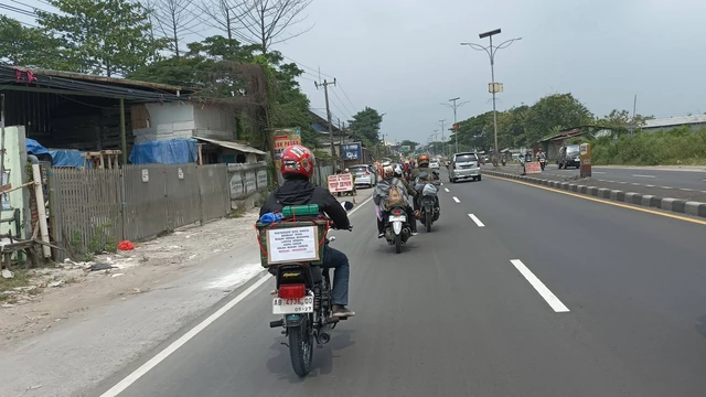 Tips Safety Riding di Jalur Pantura Saat Cuaca Panas Ekstrem, Bikers Wajib Tahu!